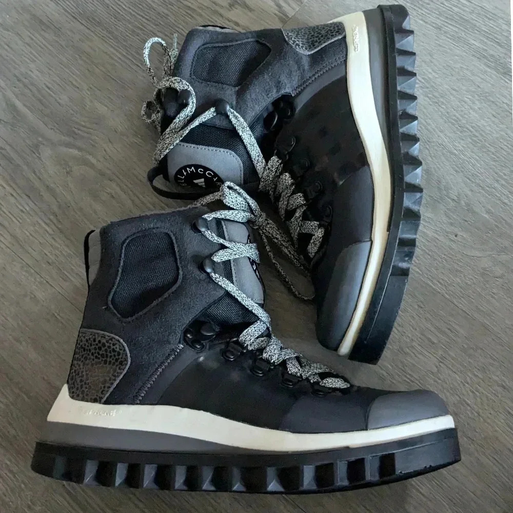 adidas by Stella McCartney Eulampis Trek-Sole Boots - Picture 6 of 8